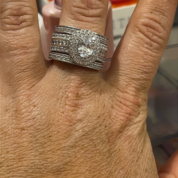 RING 💍 - Picture 6 of 6